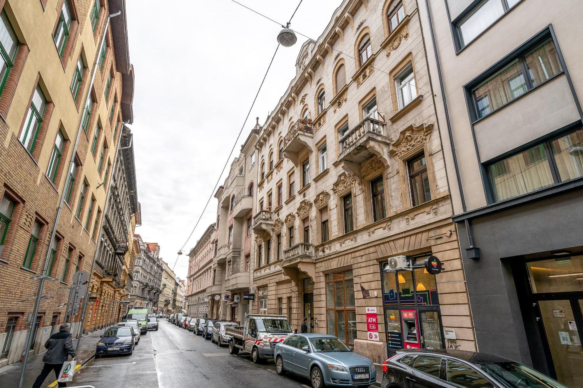 Budapest Magic Blue In Downtown Zewnętrze zdjęcie